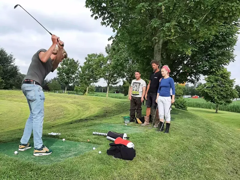 18 holes Pitch & Putt golfbaan Lemele